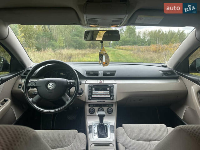 Черный Фольксваген Пассат, объемом двигателя 1.8 л и пробегом 293 тыс. км за 7000 $, фото 13 на Automoto.ua