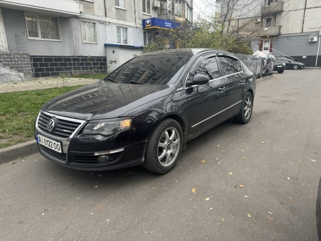 Черный Фольксваген Пассат, объемом двигателя 1.8 л и пробегом 289 тыс. км за 7500 $, фото 2 на Automoto.ua