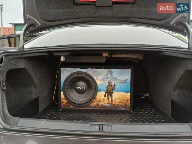 Черный Фольксваген Пассат, объемом двигателя 1.97 л и пробегом 253 тыс. км за 7800 $, фото 14 на Automoto.ua