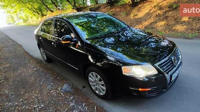 Черный Фольксваген Пассат, объемом двигателя 1.8 л и пробегом 202 тыс. км за 6500 $, фото 5 на Automoto.ua