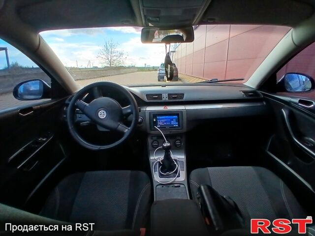 Чорний Фольксваген Пассат, об'ємом двигуна 1.8 л та пробігом 206 тис. км за 6250 $, фото 13 на Automoto.ua