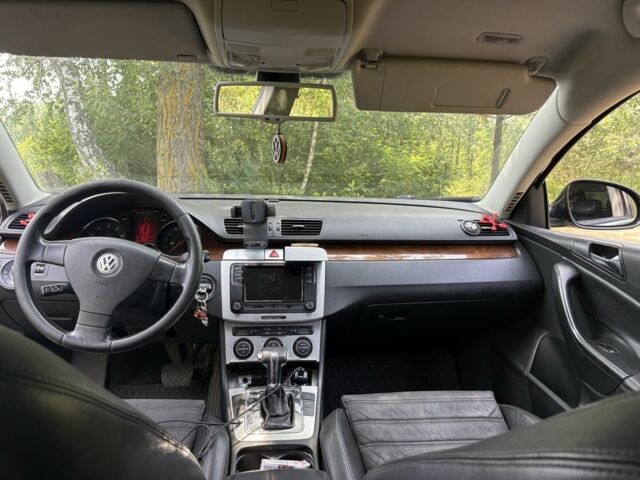 Чорний Фольксваген Пассат, об'ємом двигуна 3.2 л та пробігом 217 тис. км за 4500 $, фото 9 на Automoto.ua