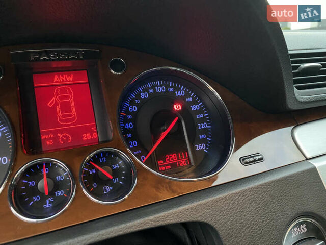 Черный Фольксваген Пассат, объемом двигателя 1.98 л и пробегом 228 тыс. км за 7500 $, фото 23 на Automoto.ua