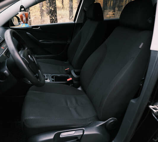 Чорний Фольксваген Пассат, об'ємом двигуна 1.8 л та пробігом 242 тис. км за 5000 $, фото 20 на Automoto.ua