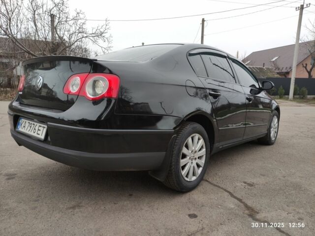 Черный Фольксваген Пассат, объемом двигателя 1.8 л и пробегом 250 тыс. км за 5900 $, фото 5 на Automoto.ua