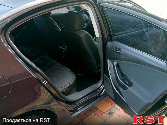 Чорний Фольксваген Пассат, об'ємом двигуна 1.8 л та пробігом 206 тис. км за 6250 $, фото 10 на Automoto.ua