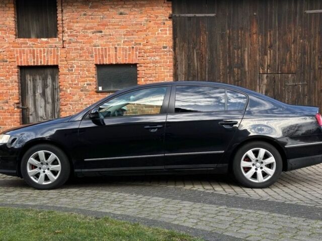 Черный Фольксваген Пассат, объемом двигателя 2 л и пробегом 257 тыс. км за 1950 $, фото 5 на Automoto.ua