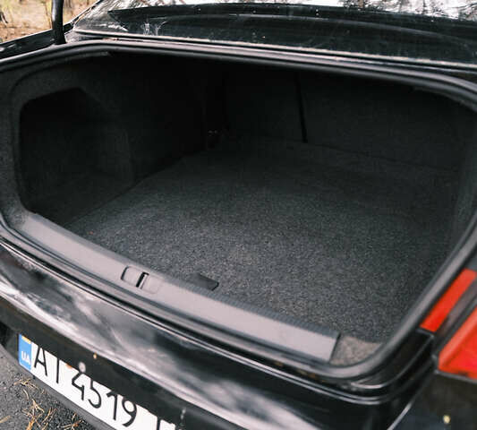 Чорний Фольксваген Пассат, об'ємом двигуна 1.8 л та пробігом 242 тис. км за 5000 $, фото 23 на Automoto.ua