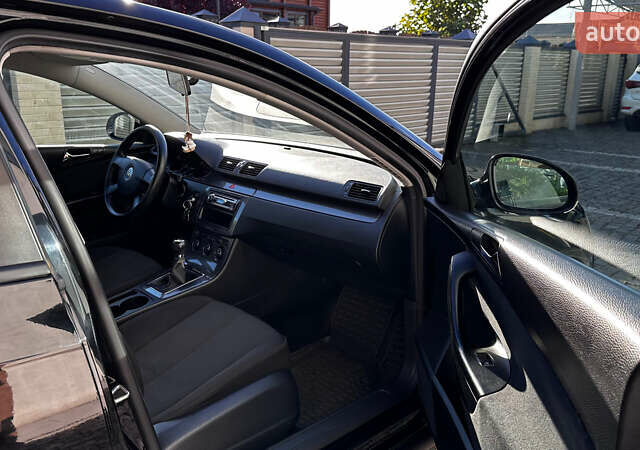 Чорний Фольксваген Пассат, об'ємом двигуна 1.8 л та пробігом 211 тис. км за 6500 $, фото 34 на Automoto.ua