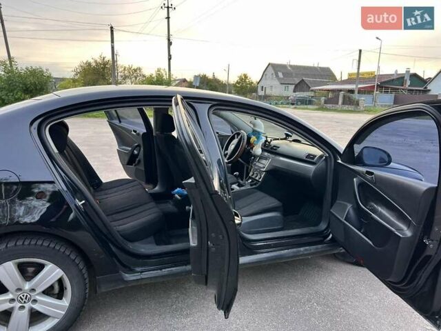 Черный Фольксваген Пассат, объемом двигателя 1.97 л и пробегом 305 тыс. км за 6700 $, фото 13 на Automoto.ua