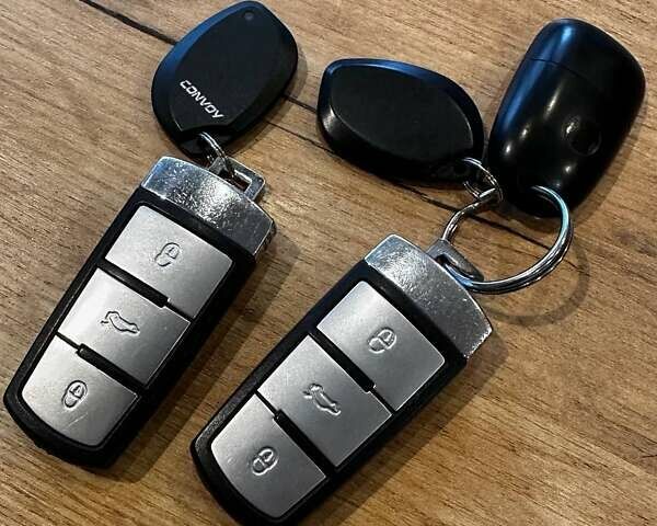 Чорний Фольксваген Пассат, об'ємом двигуна 1.8 л та пробігом 211 тис. км за 6500 $, фото 54 на Automoto.ua