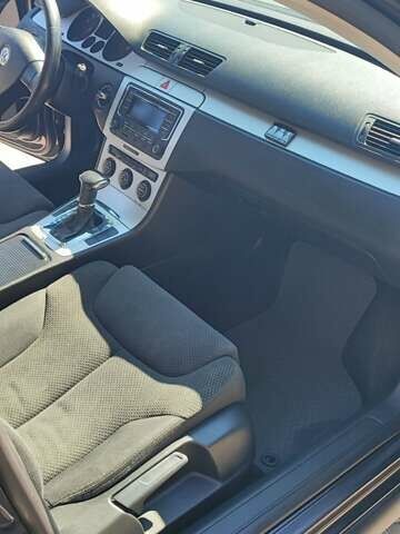 Чорний Фольксваген Пассат, об'ємом двигуна 1.8 л та пробігом 226 тис. км за 5900 $, фото 6 на Automoto.ua