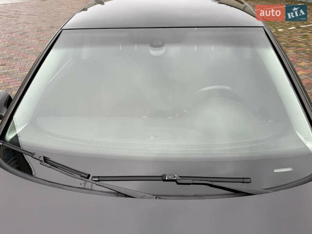 Чорний Фольксваген Пассат, об'ємом двигуна 1.8 л та пробігом 174 тис. км за 6400 $, фото 7 на Automoto.ua