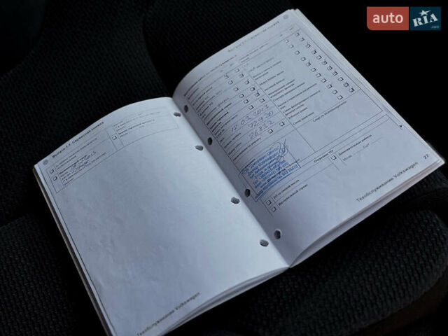 Черный Фольксваген Пассат, объемом двигателя 1.8 л и пробегом 156 тыс. км за 7500 $, фото 38 на Automoto.ua
