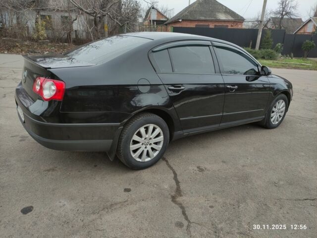 Черный Фольксваген Пассат, объемом двигателя 1.8 л и пробегом 250 тыс. км за 5900 $, фото 4 на Automoto.ua