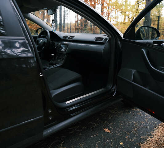 Чорний Фольксваген Пассат, об'ємом двигуна 1.8 л та пробігом 242 тис. км за 5000 $, фото 27 на Automoto.ua