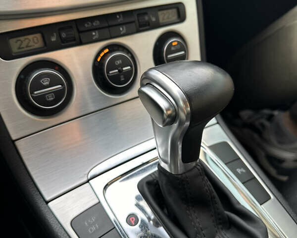 Черный Фольксваген Пассат, объемом двигателя 2 л и пробегом 270 тыс. км за 6800 $, фото 9 на Automoto.ua