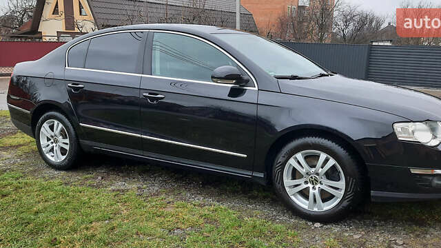 Черный Фольксваген Пассат, объемом двигателя 1.4 л и пробегом 200 тыс. км за 6900 $, фото 6 на Automoto.ua
