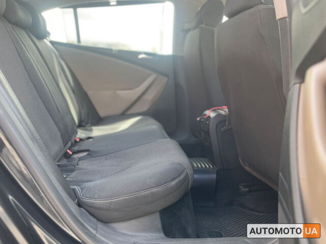 Черный Фольксваген Пассат, объемом двигателя 1.8 л и пробегом 356 тыс. км за 6900 $, фото 17 на Automoto.ua