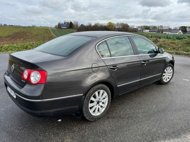 Чорний Фольксваген Пассат, об'ємом двигуна 2 л та пробігом 298 тис. км за 2200 $, фото 3 на Automoto.ua