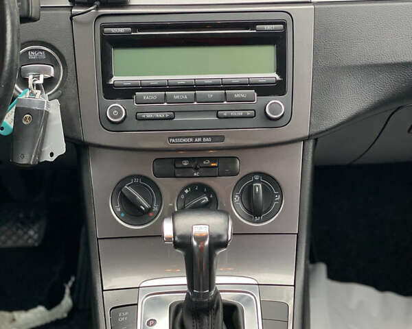 Чорний Фольксваген Пассат, об'ємом двигуна 1.4 л та пробігом 216 тис. км за 7250 $, фото 35 на Automoto.ua