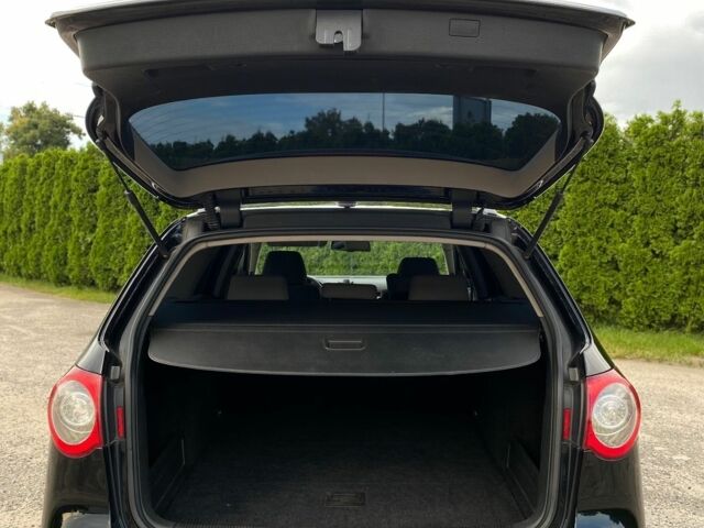 Черный Фольксваген Пассат, объемом двигателя 2 л и пробегом 238 тыс. км за 1650 $, фото 4 на Automoto.ua