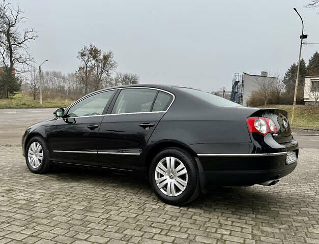 Черный Фольксваген Пассат, объемом двигателя 2 л и пробегом 234 тыс. км за 6900 $, фото 6 на Automoto.ua