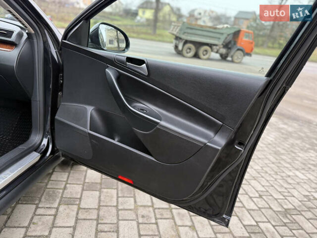 Черный Фольксваген Пассат, объемом двигателя 2 л и пробегом 234 тыс. км за 6900 $, фото 36 на Automoto.ua