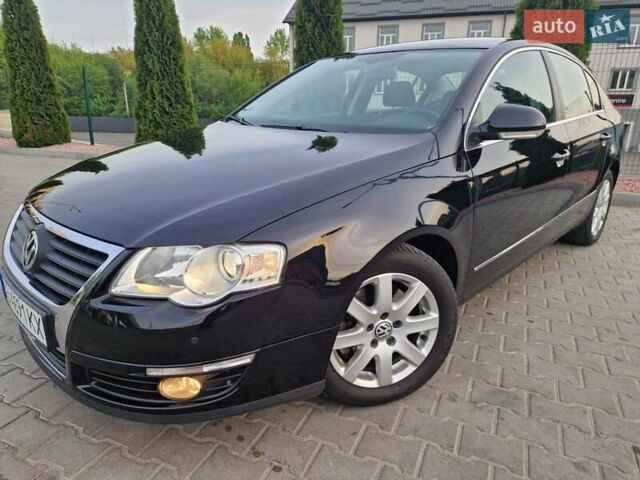 Черный Фольксваген Пассат, объемом двигателя 1.6 л и пробегом 198 тыс. км за 8499 $, фото 4 на Automoto.ua