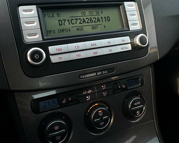 Черный Фольксваген Пассат, объемом двигателя 1.8 л и пробегом 247 тыс. км за 5999 $, фото 16 на Automoto.ua