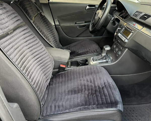 Черный Фольксваген Пассат, объемом двигателя 1.8 л и пробегом 247 тыс. км за 5999 $, фото 18 на Automoto.ua