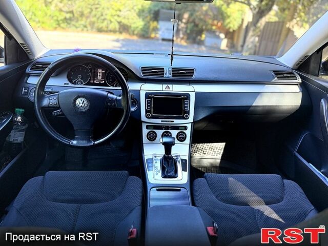 Чорний Фольксваген Пассат, об'ємом двигуна 1.8 л та пробігом 171 тис. км за 7900 $, фото 6 на Automoto.ua