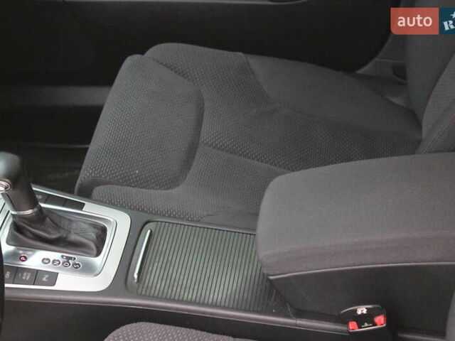 Черный Фольксваген Пассат, объемом двигателя 1.8 л и пробегом 173 тыс. км за 7500 $, фото 17 на Automoto.ua