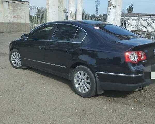 Чорний Фольксваген Пассат, об'ємом двигуна 1.8 л та пробігом 210 тис. км за 6500 $, фото 2 на Automoto.ua