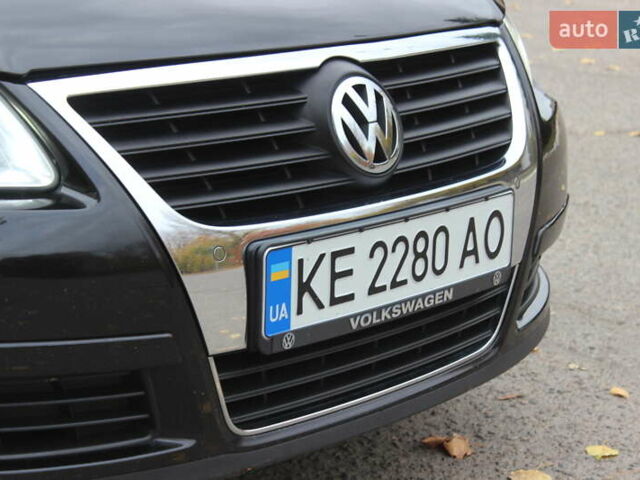 Черный Фольксваген Пассат, объемом двигателя 1.8 л и пробегом 173 тыс. км за 7500 $, фото 11 на Automoto.ua