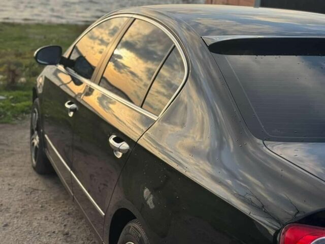 Чорний Фольксваген Пассат, об'ємом двигуна 1.8 л та пробігом 267 тис. км за 7200 $, фото 2 на Automoto.ua