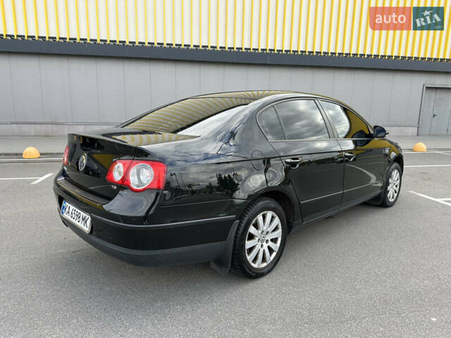 Черный Фольксваген Пассат, объемом двигателя 1.8 л и пробегом 247 тыс. км за 5999 $, фото 1 на Automoto.ua