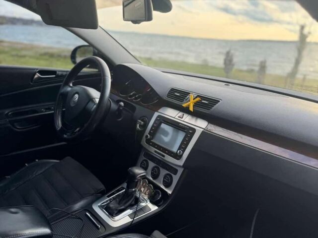 Чорний Фольксваген Пассат, об'ємом двигуна 1.8 л та пробігом 267 тис. км за 7200 $, фото 5 на Automoto.ua