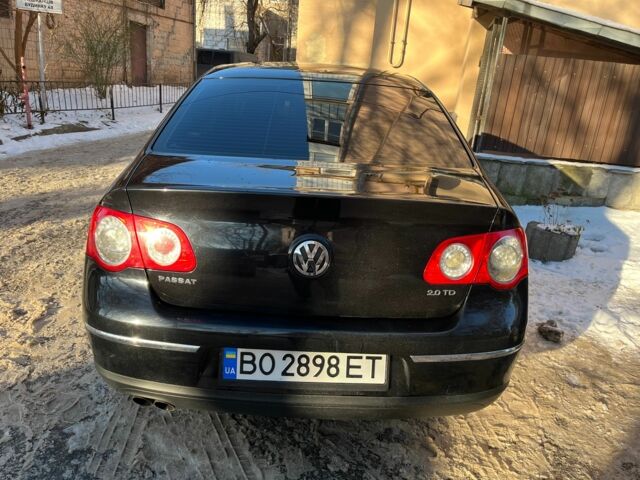 Чорний Фольксваген Пассат, об'ємом двигуна 2 л та пробігом 224 тис. км за 6800 $, фото 3 на Automoto.ua