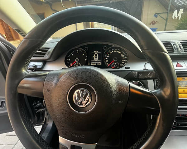 Черный Фольксваген Пассат, объемом двигателя 1.6 л и пробегом 294 тыс. км за 7600 $, фото 29 на Automoto.ua