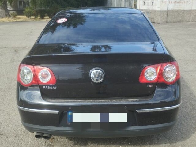 Чорний Фольксваген Пассат, об'ємом двигуна 1.8 л та пробігом 210 тис. км за 6500 $, фото 1 на Automoto.ua