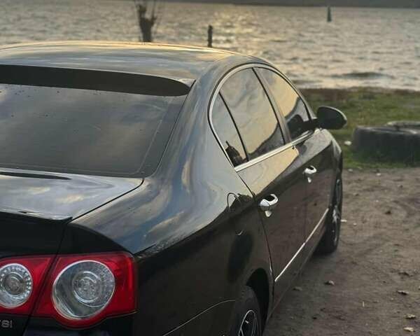 Черный Фольксваген Пассат, объемом двигателя 1.8 л и пробегом 267 тыс. км за 7000 $, фото 4 на Automoto.ua