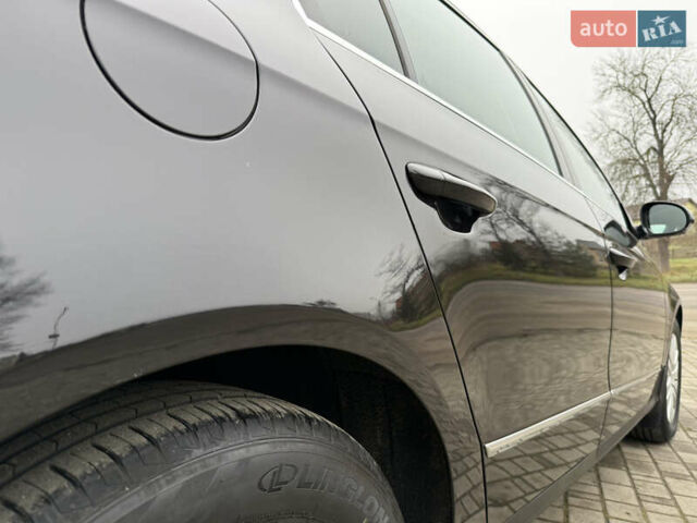 Черный Фольксваген Пассат, объемом двигателя 2 л и пробегом 234 тыс. км за 6900 $, фото 29 на Automoto.ua