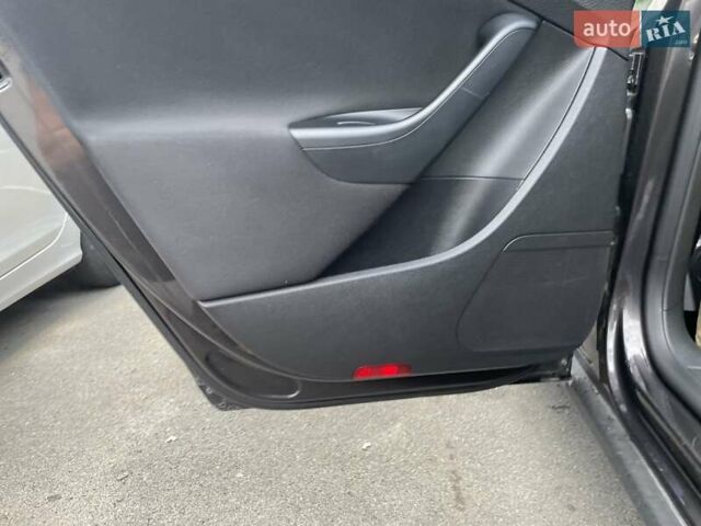 Черный Фольксваген Пассат, объемом двигателя 2 л и пробегом 230 тыс. км за 8600 $, фото 17 на Automoto.ua