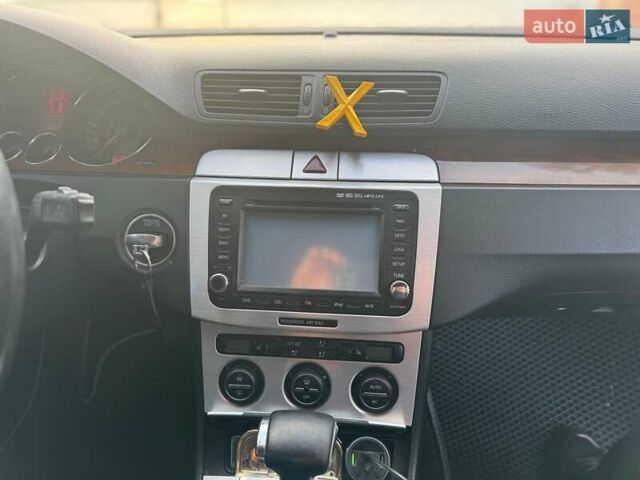 Черный Фольксваген Пассат, объемом двигателя 1.8 л и пробегом 267 тыс. км за 7000 $, фото 6 на Automoto.ua