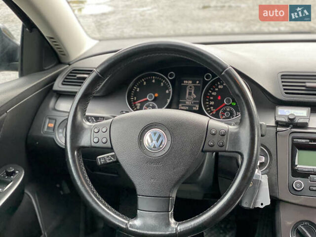 Чорний Фольксваген Пассат, об'ємом двигуна 1.4 л та пробігом 216 тис. км за 7250 $, фото 34 на Automoto.ua