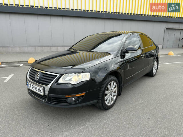 Черный Фольксваген Пассат, объемом двигателя 1.8 л и пробегом 247 тыс. км за 5999 $, фото 5 на Automoto.ua