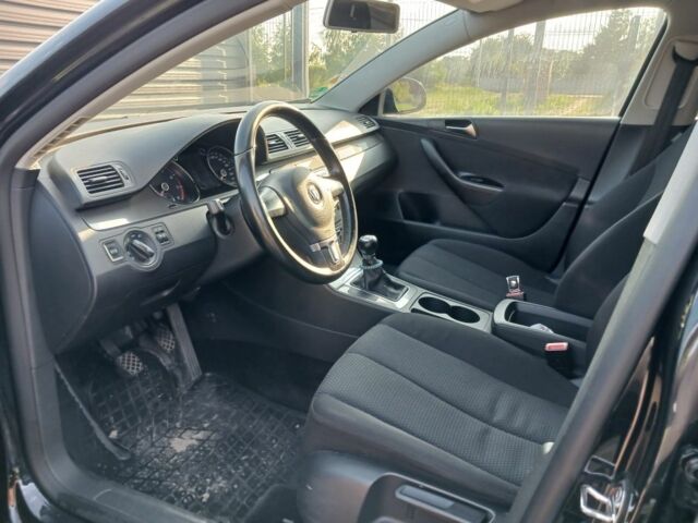 Чорний Фольксваген Пассат, об'ємом двигуна 1.4 л та пробігом 231 тис. км за 5500 $, фото 6 на Automoto.ua