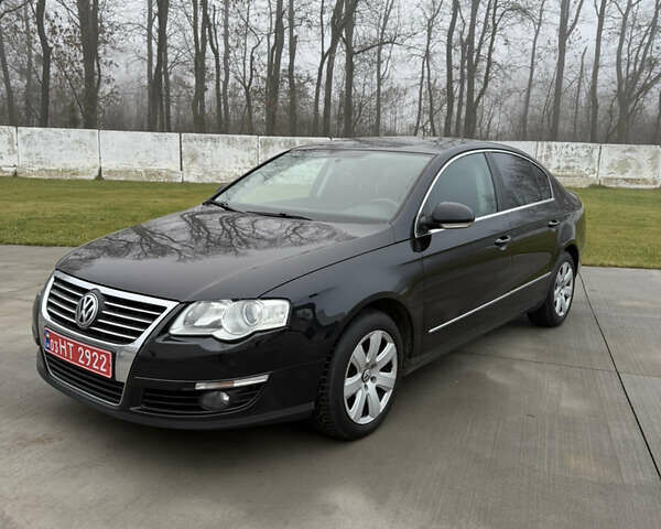 Чорний Фольксваген Пассат, об'ємом двигуна 1.8 л та пробігом 260 тис. км за 6900 $, фото 4 на Automoto.ua