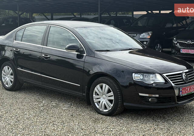 Чорний Фольксваген Пассат, об'ємом двигуна 2 л та пробігом 266 тис. км за 9000 $, фото 4 на Automoto.ua
